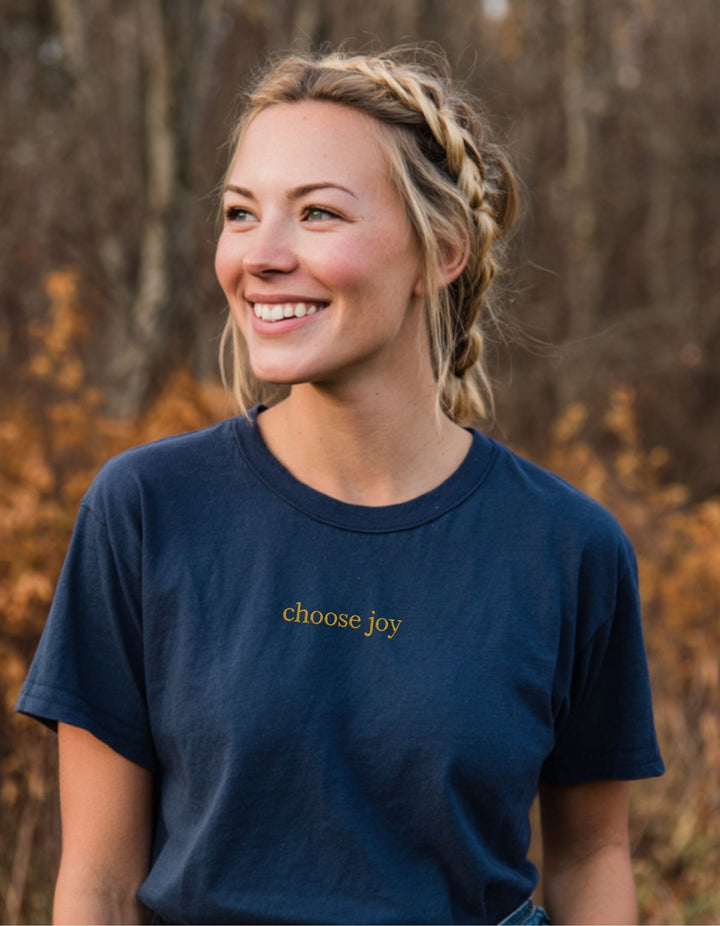 Women's Embroidered Choose Joy super soft heavyweight Tee Shirt