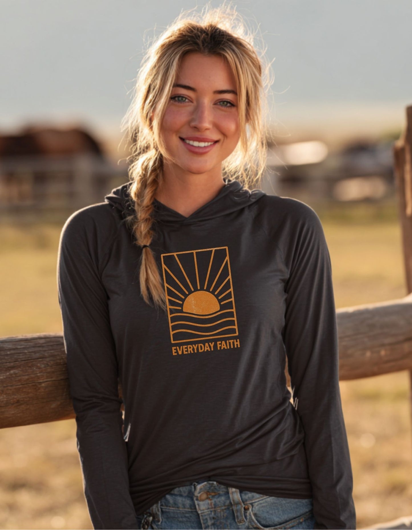 Women's Faded Sunset Hooded long-sleeve tee